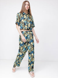 DressBerry Floral Daze Retro Boxy Crop Shirt