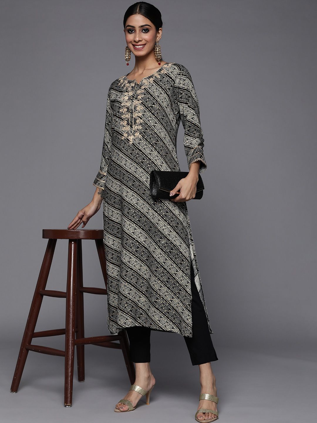 Varanga Women Black & Beige Bandhani Printed Indie Prints Kurta