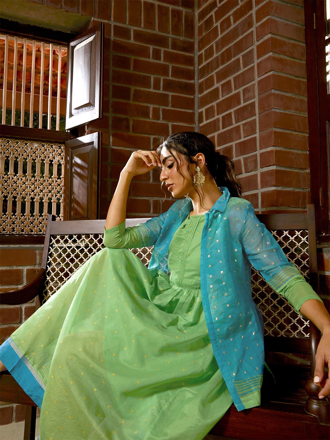 W Women Green & Golden Printed Kurta & Trousers With Ethnic Jacket