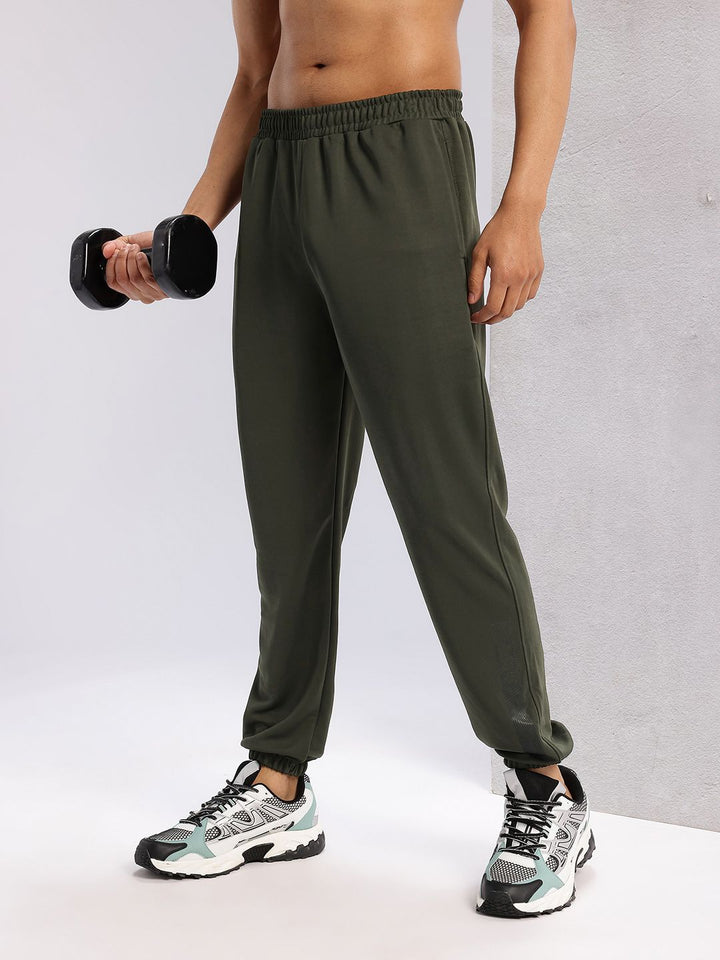HRX by Hrithik Roshan Men Mid-Rise Rapid-Dry Training Joggers