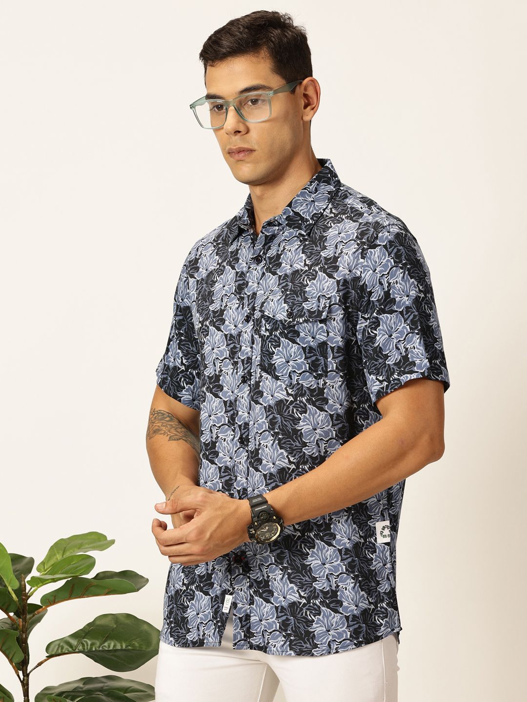 Thomas Scott Men Premium Floral Printed Cutaway Collar Casual Shirt