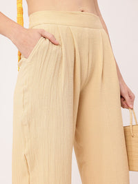 DressBerry Women Street Savvy Seersucker Textured Pleated High-Rise Crop Trousers