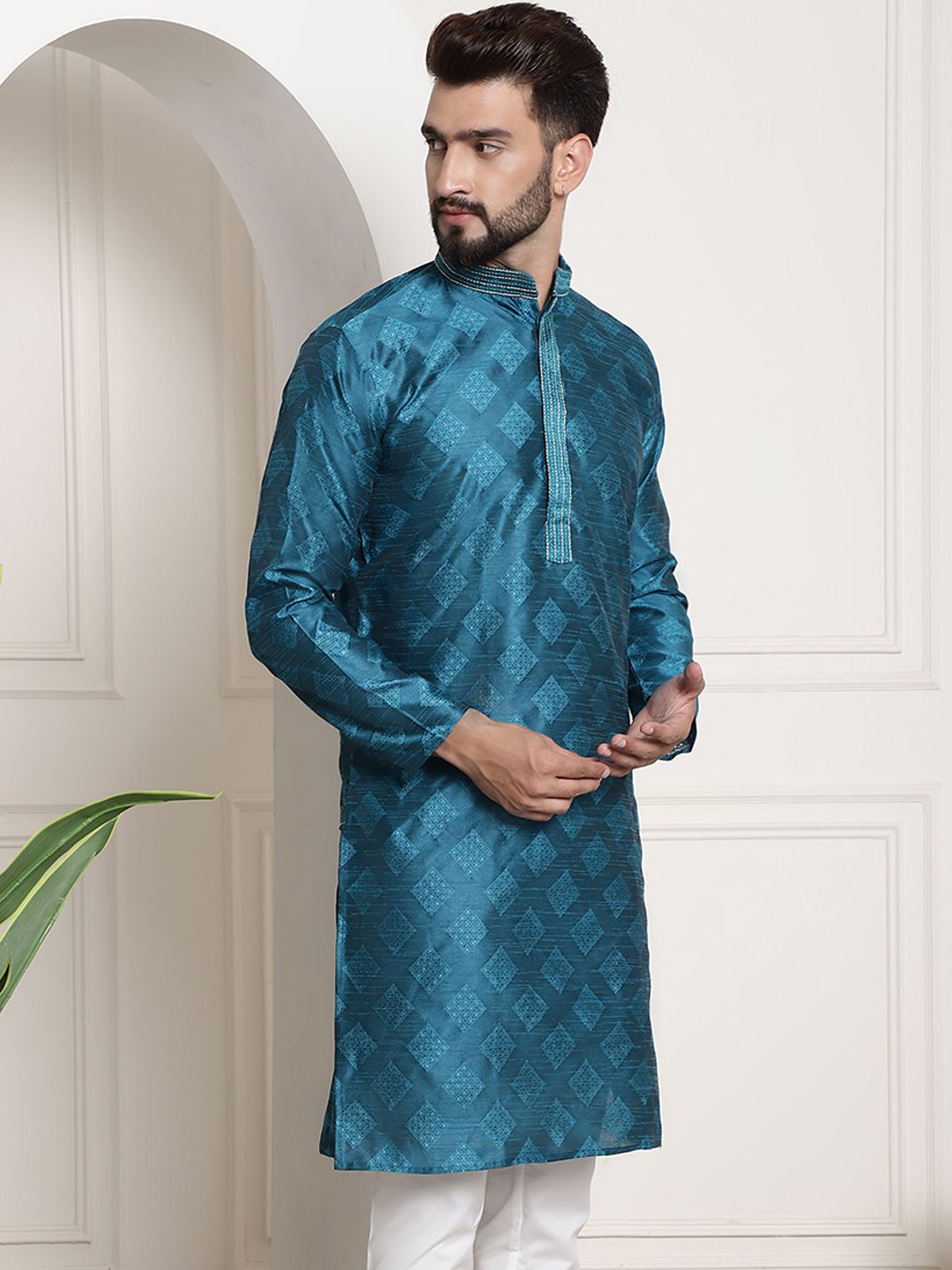 SOJANYA Ethnic Motifs Printed Mandarin Collar Thread Work Silk Cotton Kurta