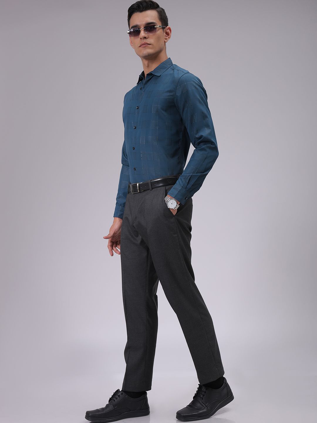 The Indian Garage Co Men Cutaway Collar Checked Slim Fit Party Shirt