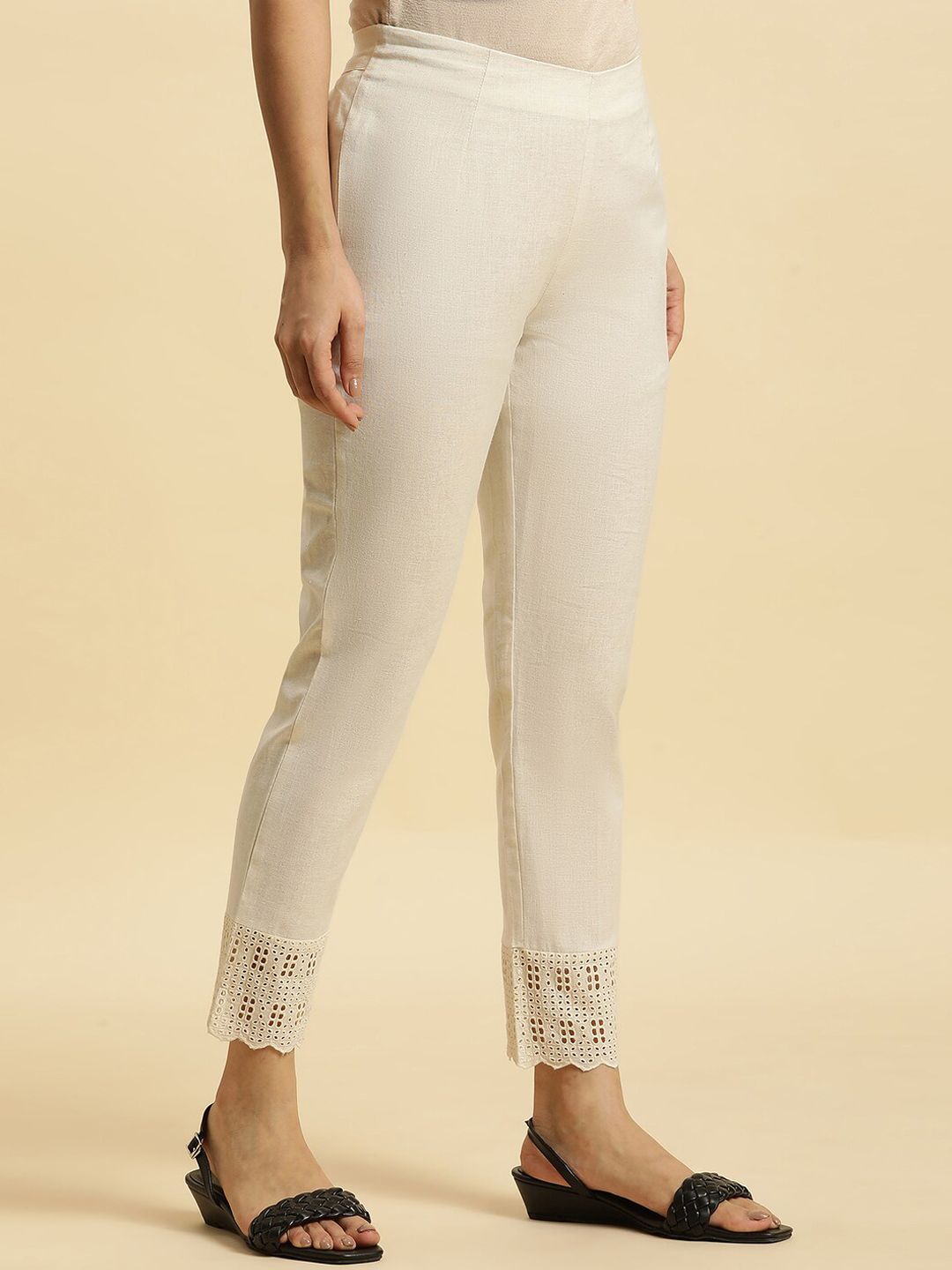 W Women Straight Fit Mid-Rise Plain Cropped Cigarette Trousers