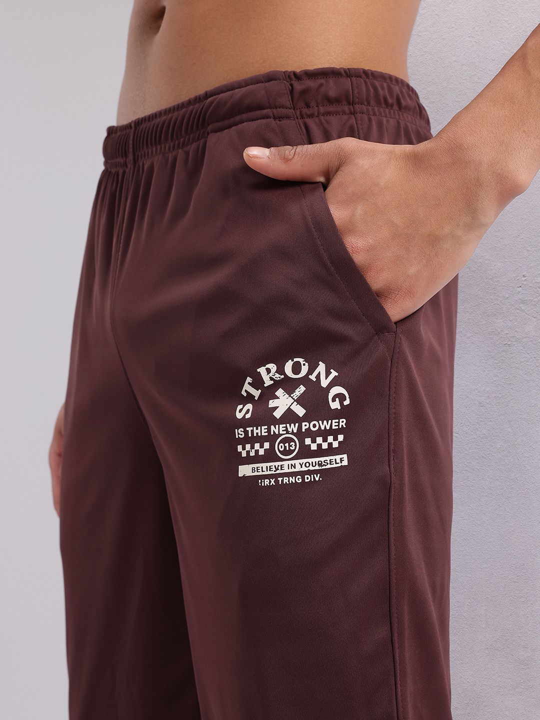 HRX by Hrithik Roshan Men Mid-Rise Typography Print Rapid-Dry Training Joggers