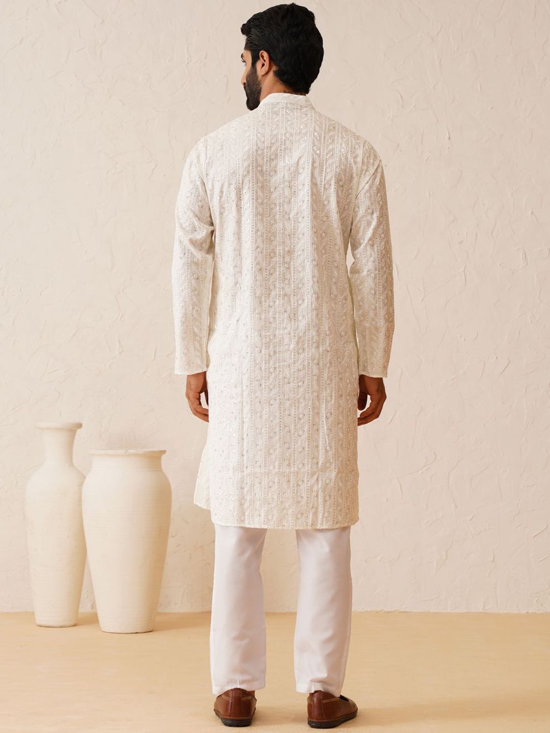 SOJANYA LUXE Mandarin Collar Embroidered Regular Thread Work Kurta with Pyjamas
