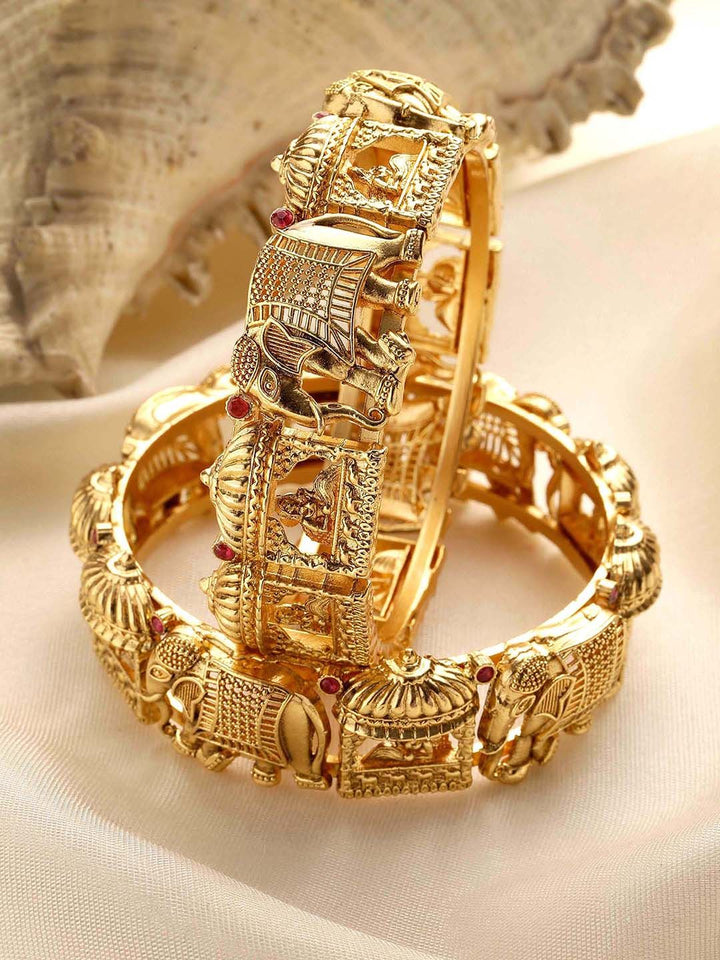 Set Karatcart dari 2 gelang Kundan berlapis emas
