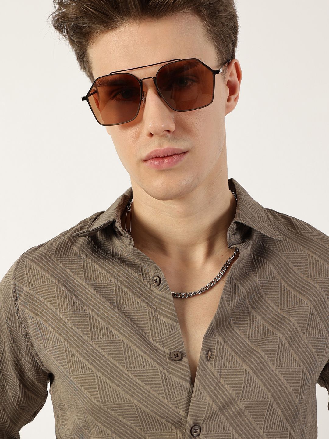 Thomas Scott Men Premium Spread Collar Textured Solid Slim Fit Casual Shirt