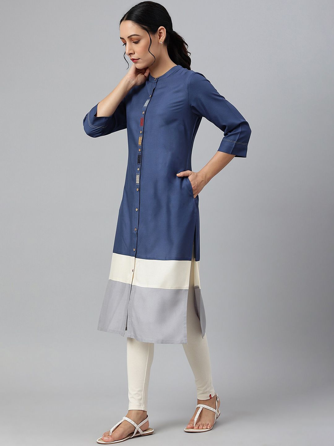 W Women Blue Colourblocked Kurta