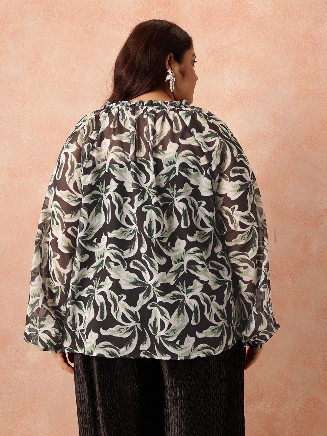 all about you Plus Size Floral Print Tie-Up Neck Raglan Sleeves Semi-Sheer Georgette Top