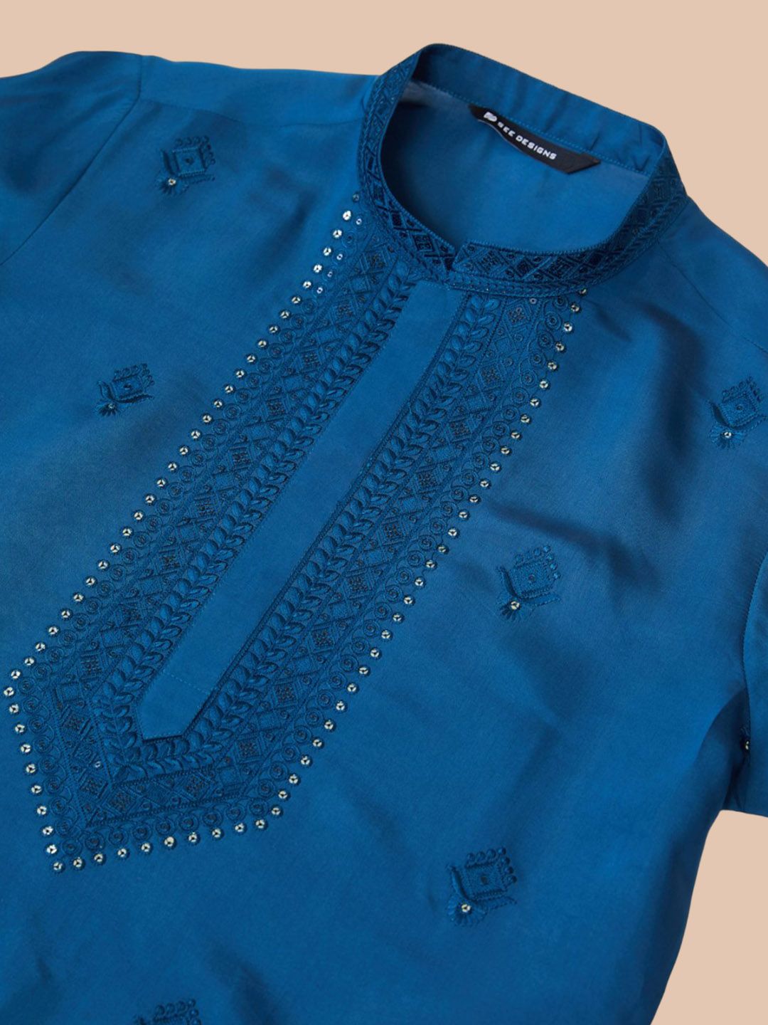 See Designs Men Floral Embroidered Regular Kurta with Pyjamas