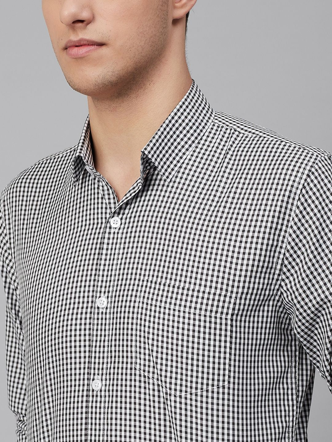DENNISON Men Black & White Comfort Regular Fit Checked Formal Shirt
