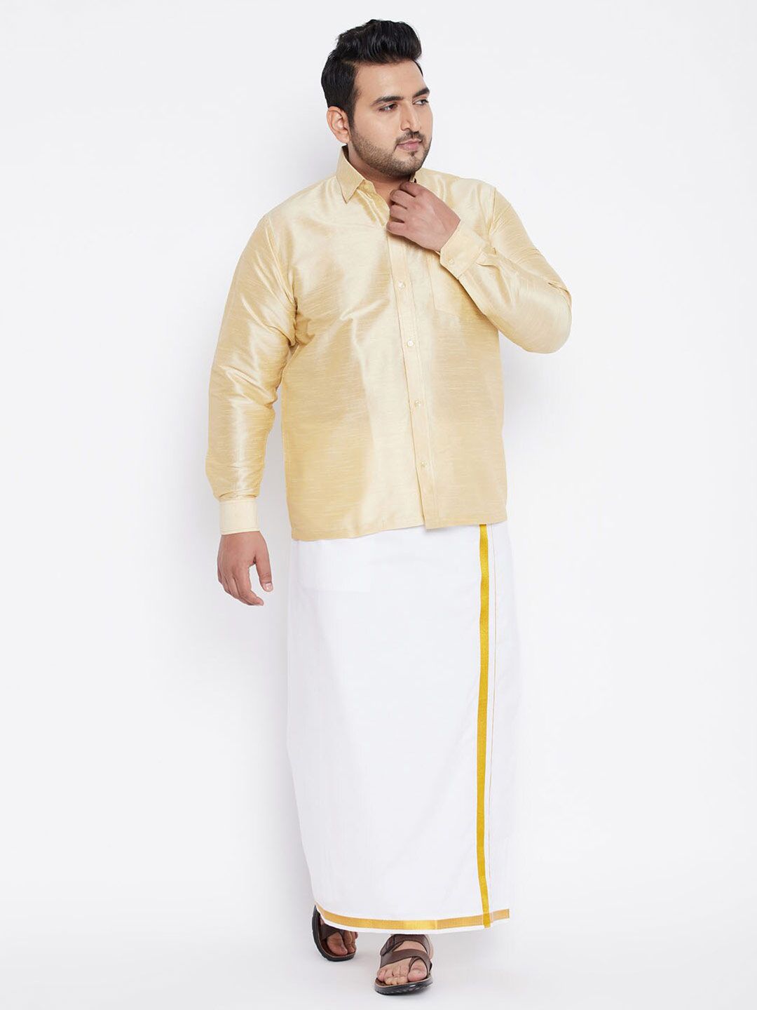 VASTRAMAY Men Plus Size Gold-Toned Premium Casual Shirt