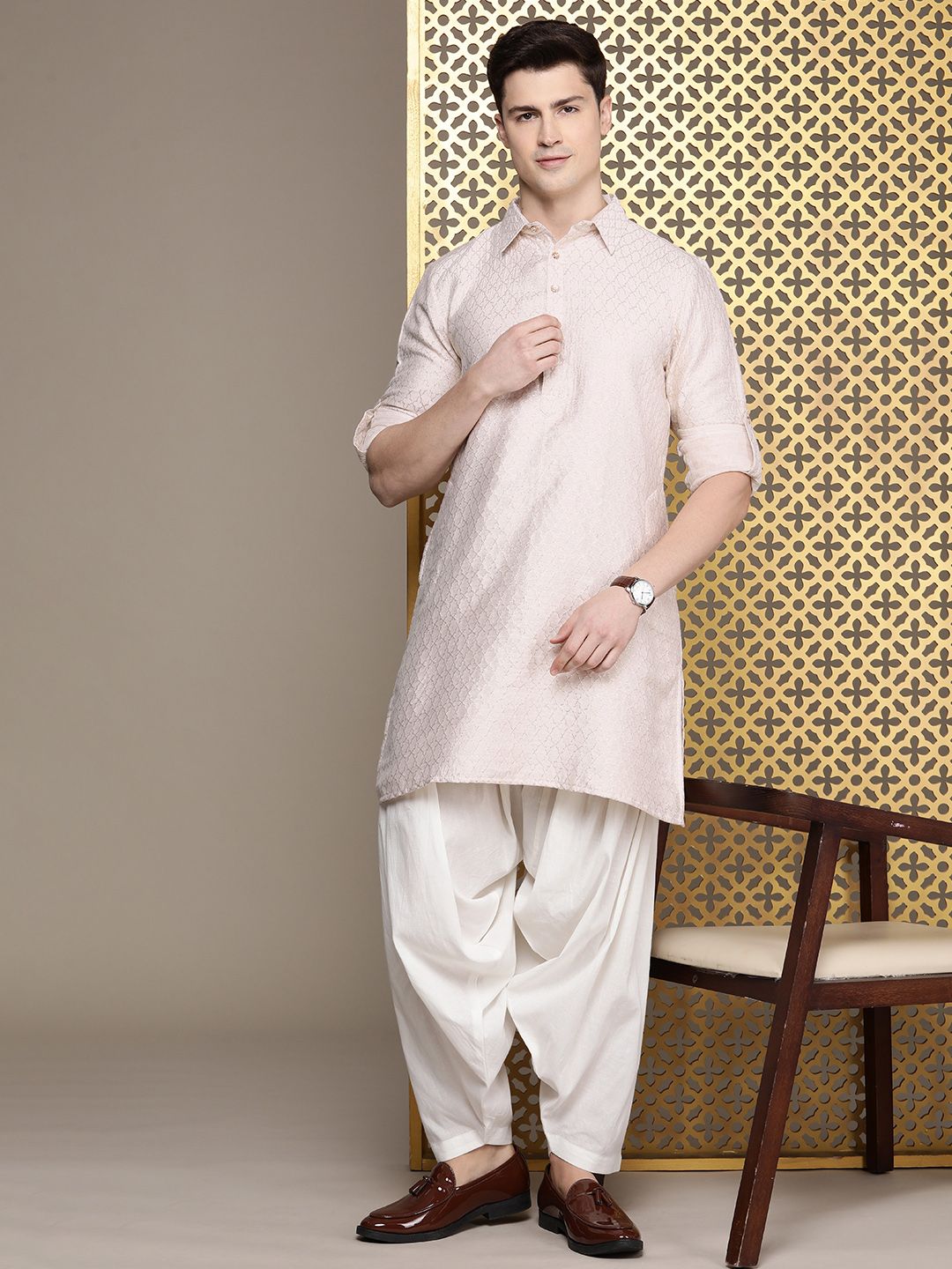 House of Pataudi Woven Design Regular Jashn Kurta