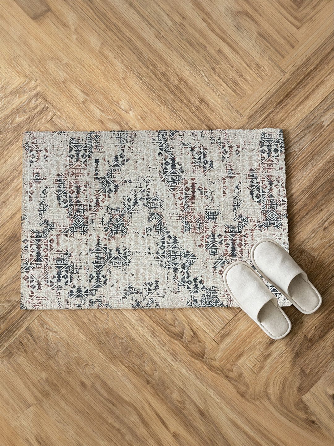 Angkasa Bandar Grey & Blue Geometric Printed Vintage Anti Carpet