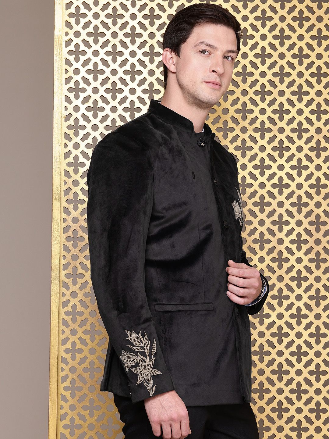 House of Pataudi Jashn Floral Zari Work Velvet Bandhgala Party Blazer