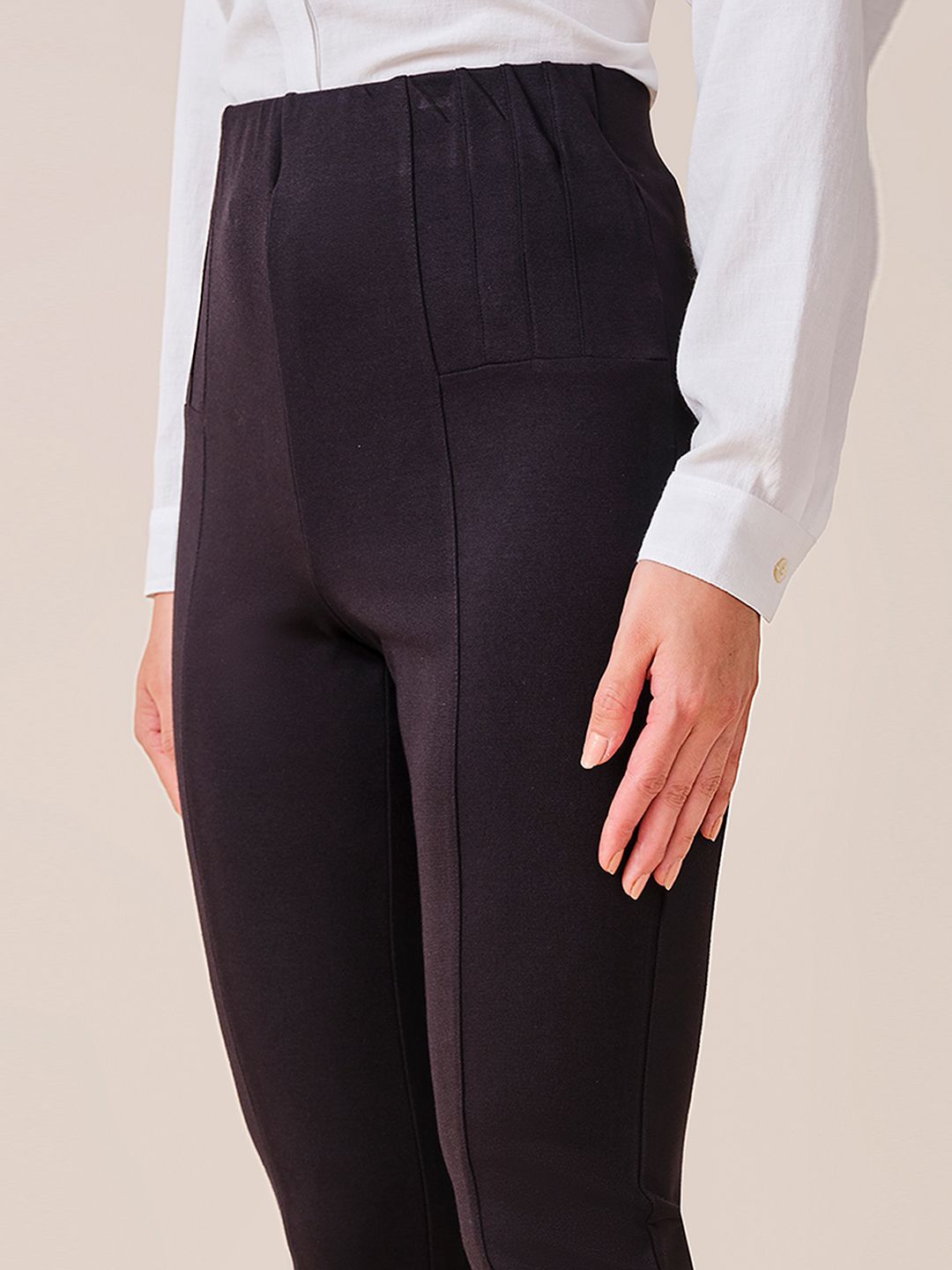 AND Women Slim Fit Pleated Trousers