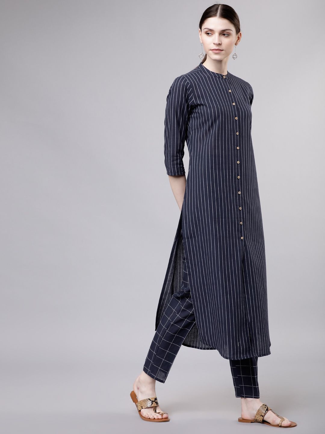 Vishudh Women Navy Blue & Off-White Striped Kurta with Palazzos