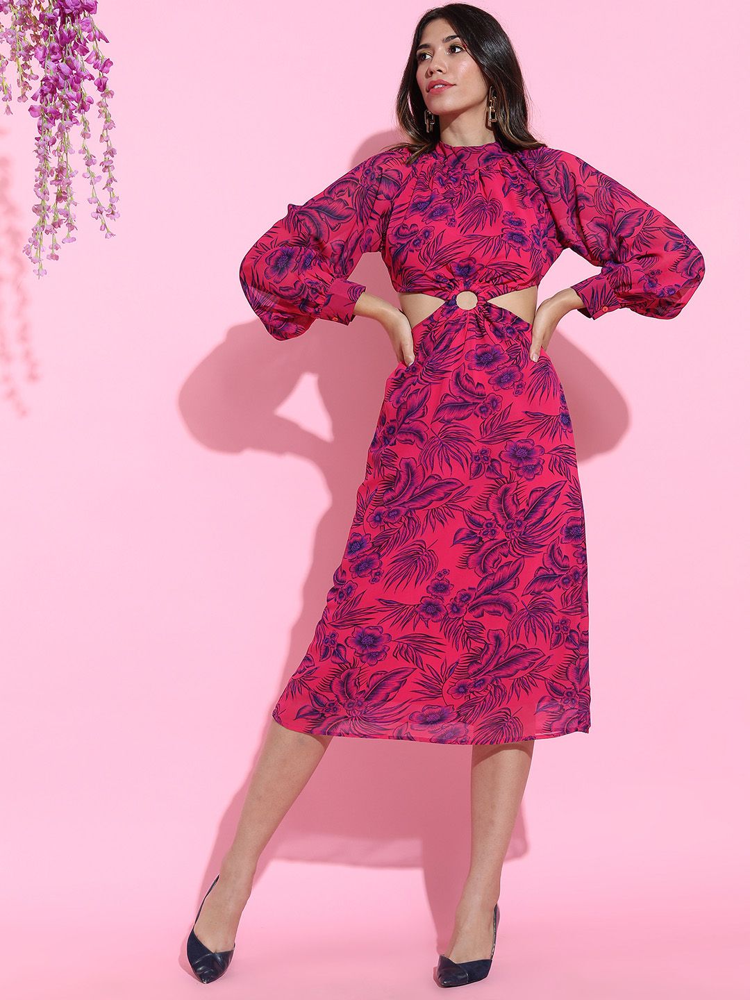 Pakaian Potongan Bunga Cantik Merah Jambu Tokyo Talkies