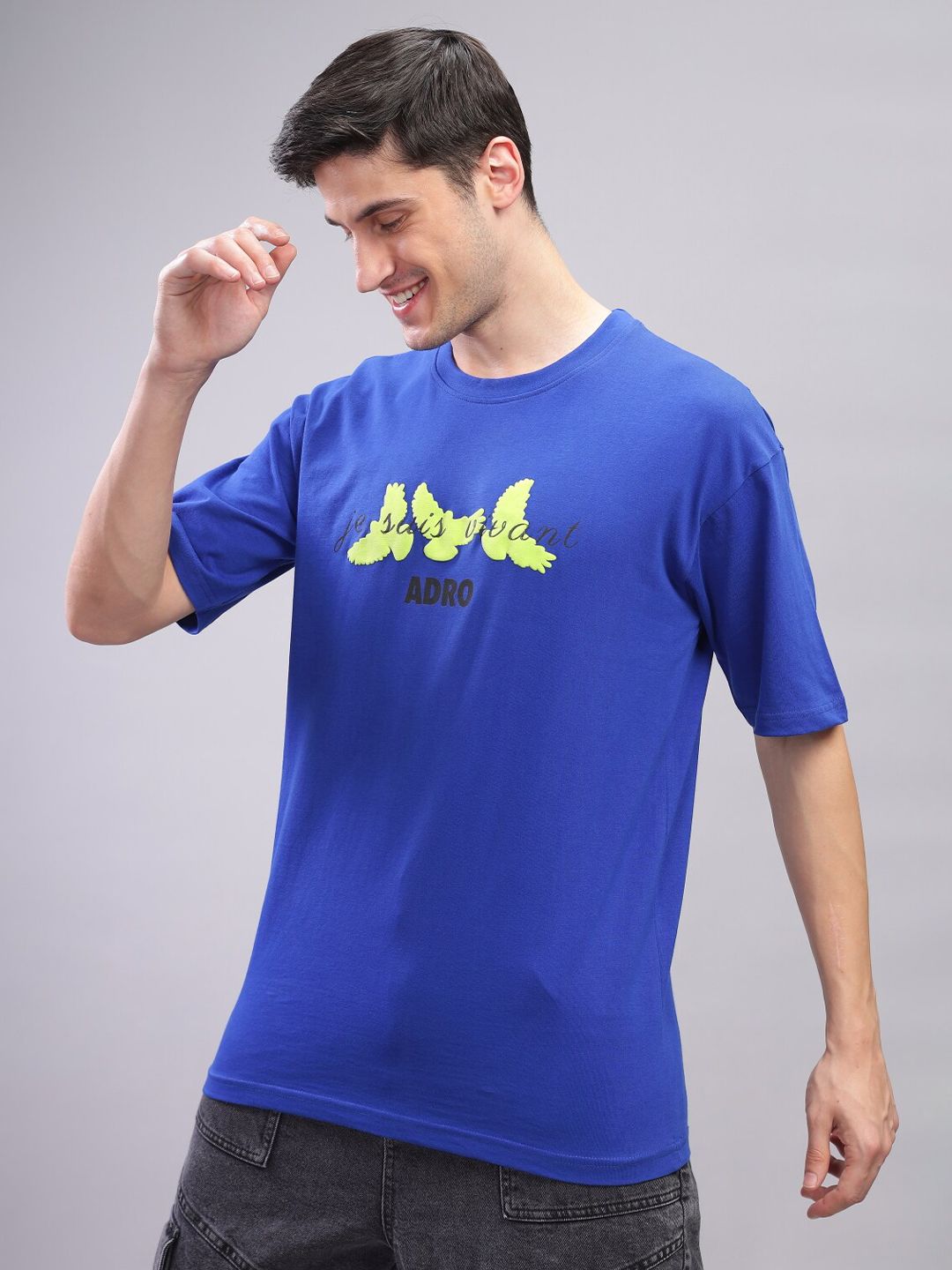 ADRO Men Typography Printed Applique T-shirt