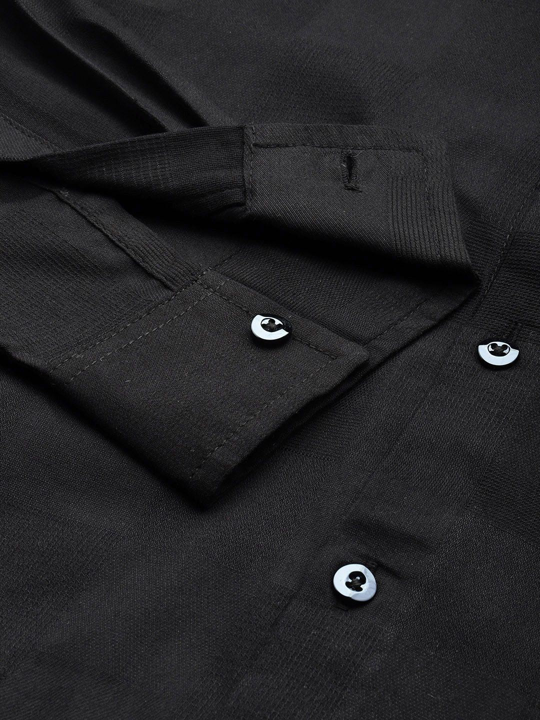 The Indian Garage Co Men Slim Fit Textured Dobby Party Shirt