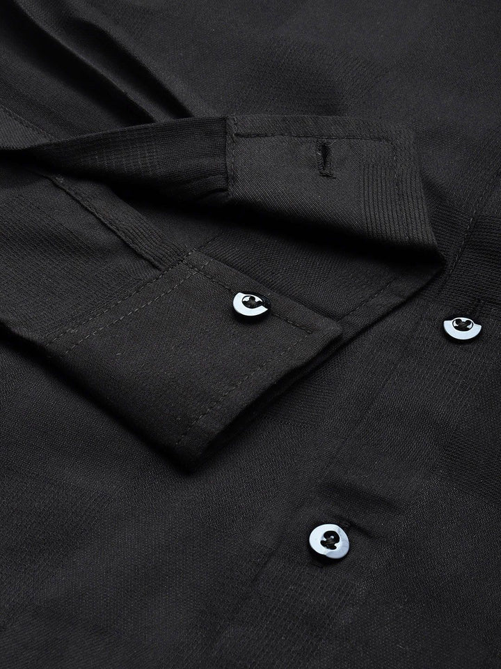 The Indian Garage Co Men Slim Fit Textured Dobby Party Shirt