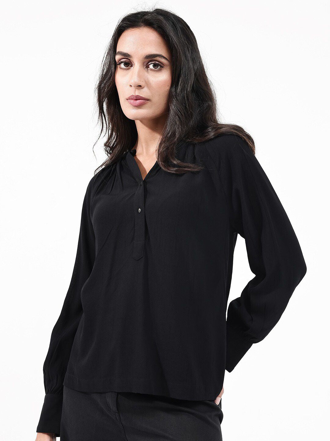 RAREISM Kella V-Neck Cuffed Sleeves Regular Top