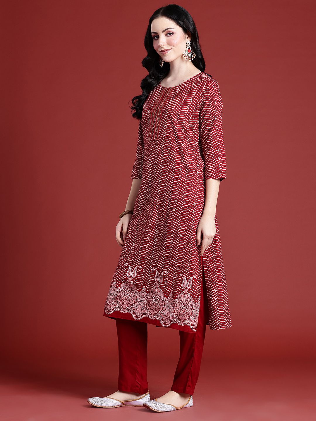 Anouk Bandhani Printed Regular Thread Work Kurta With Trousers & Dupatta