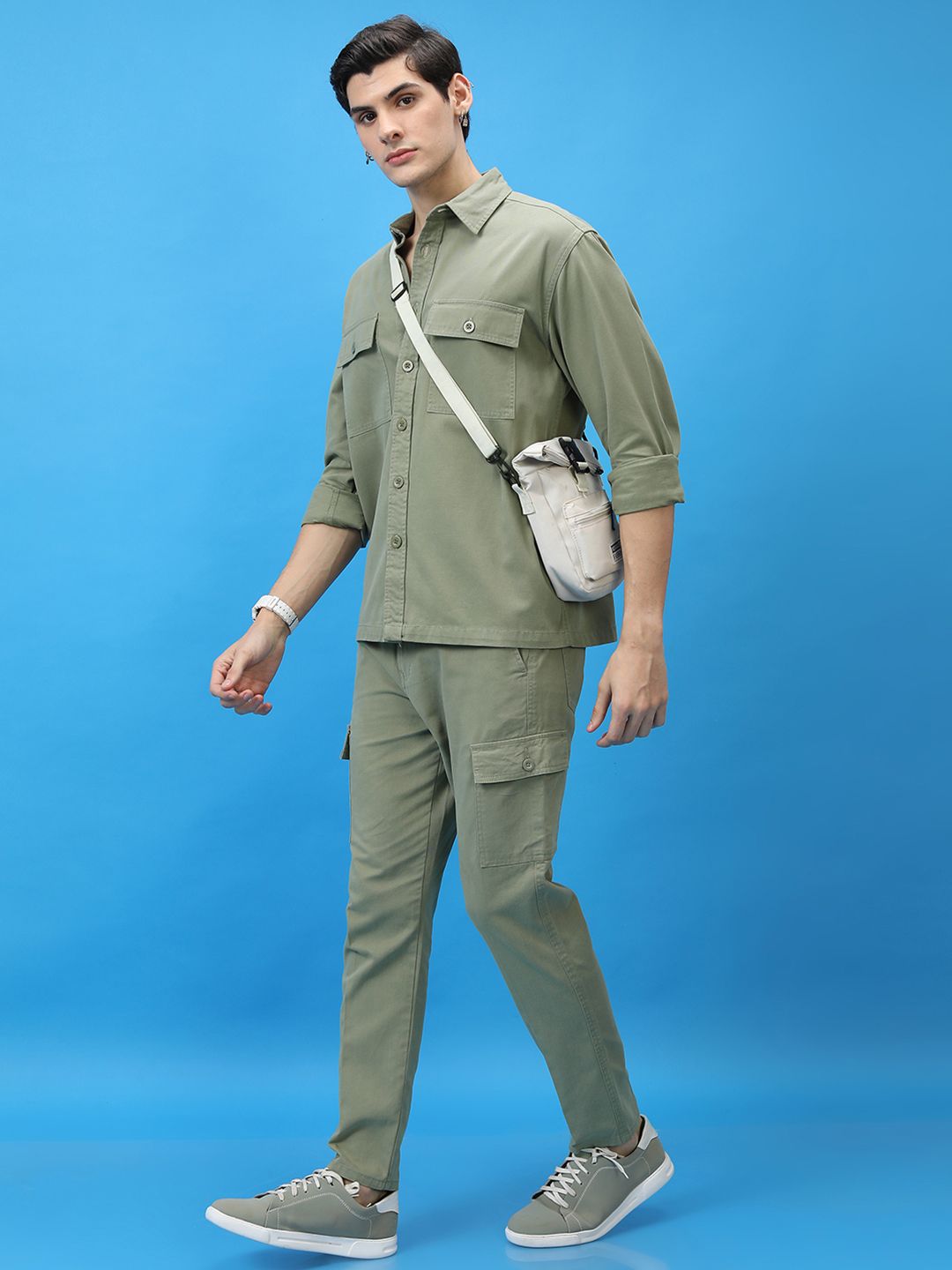 Lelaki Highlander Tapered sesuai dengan Cargo Cotton Plain Mid Rise Pepejal