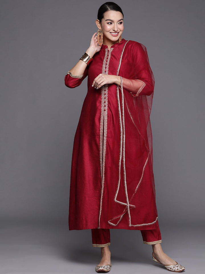 Indo Era Women Striped High Slit Thread Work Liva Kurta With Trousers & Dupatta