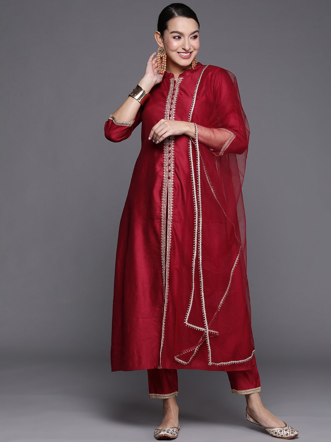 Indo Era Women Striped High Slit Thread Work Liva Kurta With Trousers & Dupatta