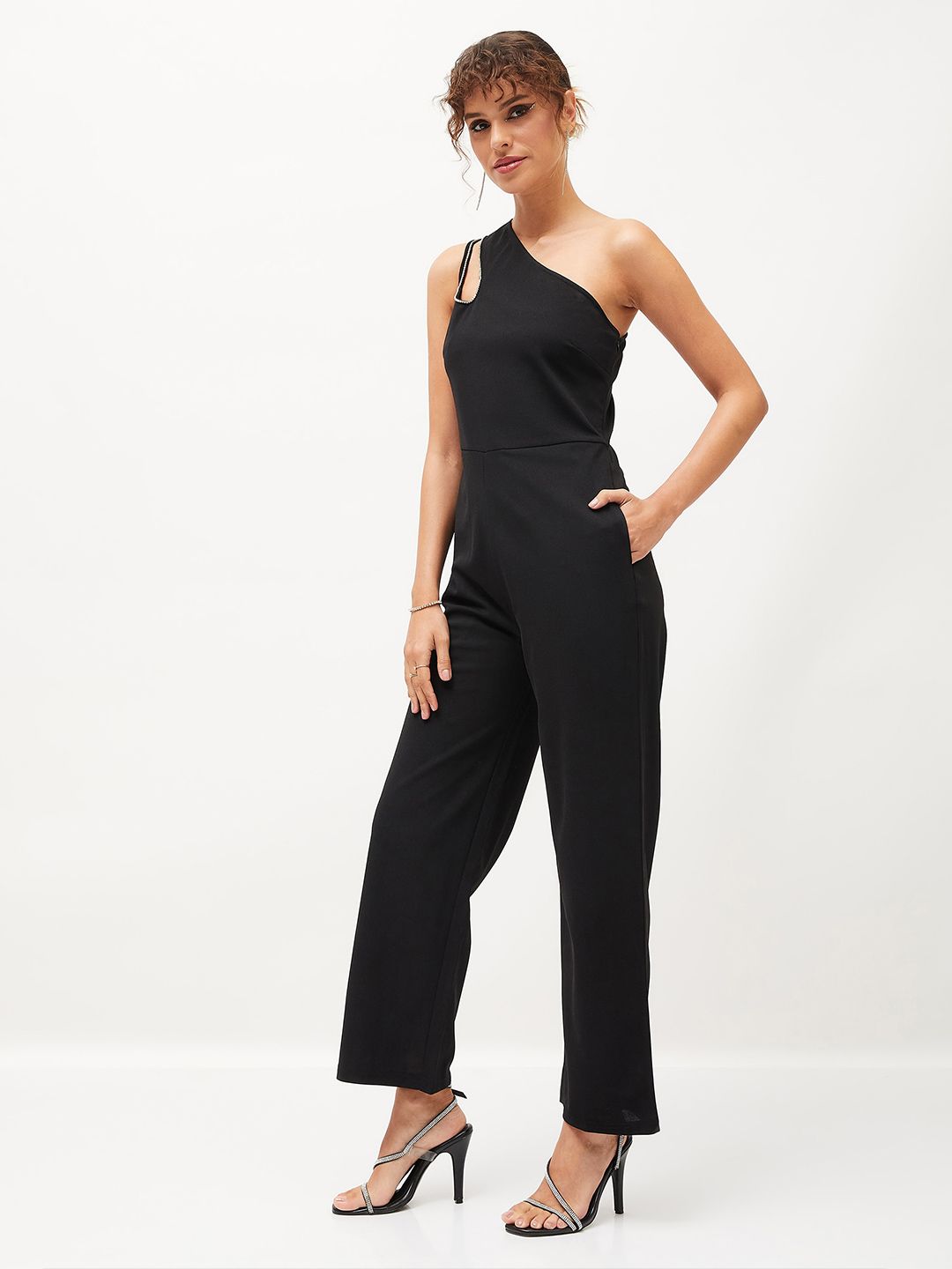 SASSAFRAS Black One Shoulder Basic Jumpsuit