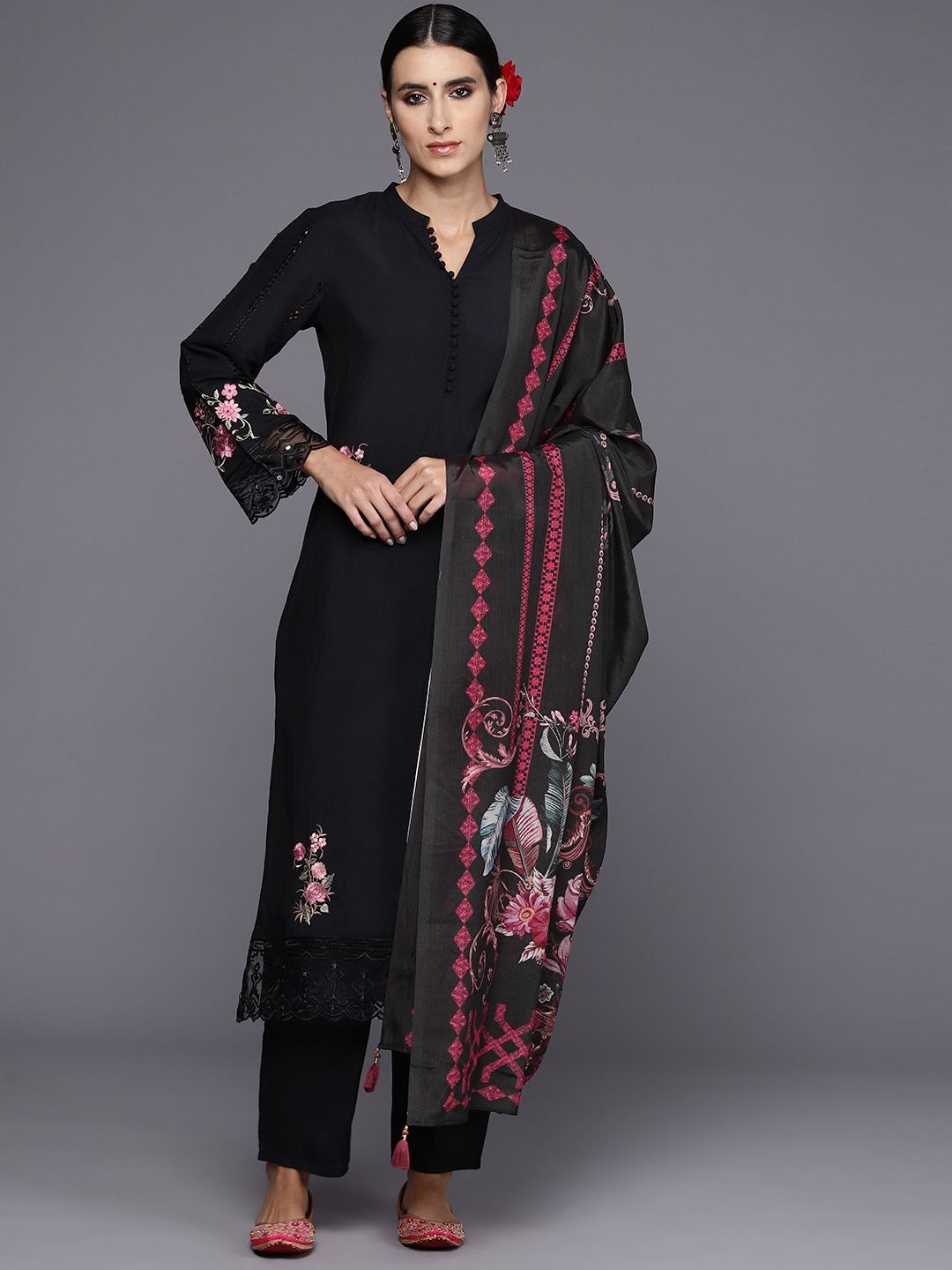 Indo Era Women Floral Embroidered Regular Thread Work Kurta with Trousers & Dupatta