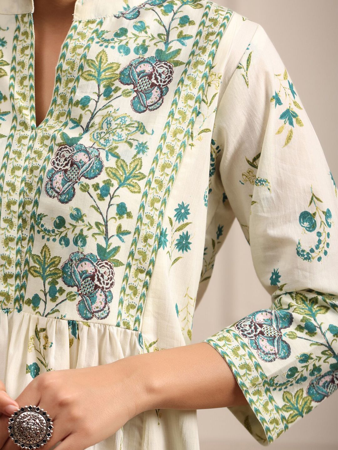 Rain & Rainbow Floral Printed Mandarin Collar Pure Cotton A-Line kurti