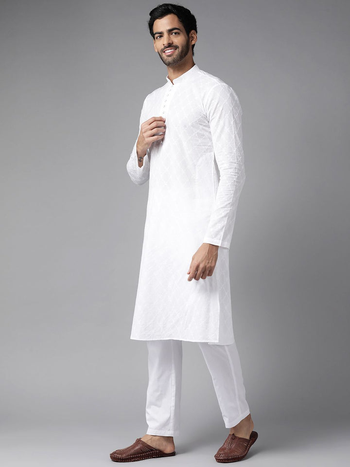 See Designs Men White Ethnic Motifs Embroidered Chikankari Pure Cotton Kurta with Pyjamas