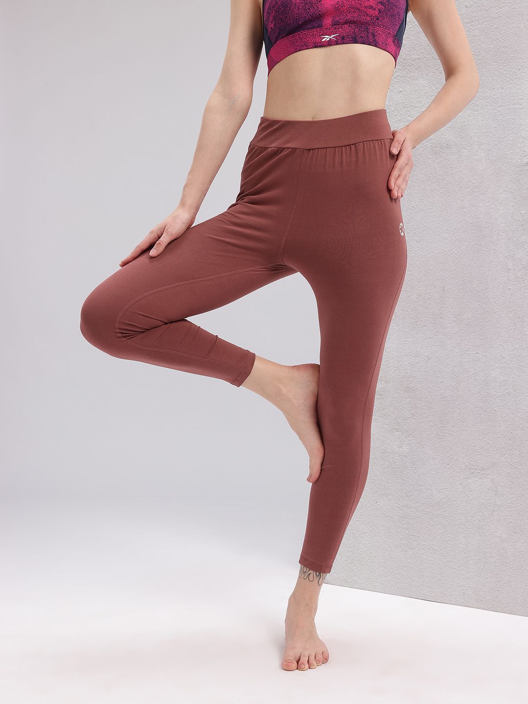 HRX by Hrithik Roshan Women Mid-Rise Cropped Skinny Fit Yoga Tights