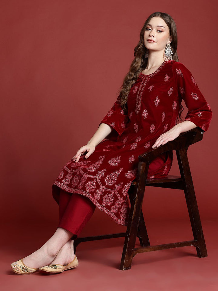 Anouk Ethnic Print Velvet-Finish Regular Kurti with Trouser