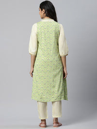 AURELIA Women Green Ethnic Motifs Embroidered Layered Kurta with Trousers