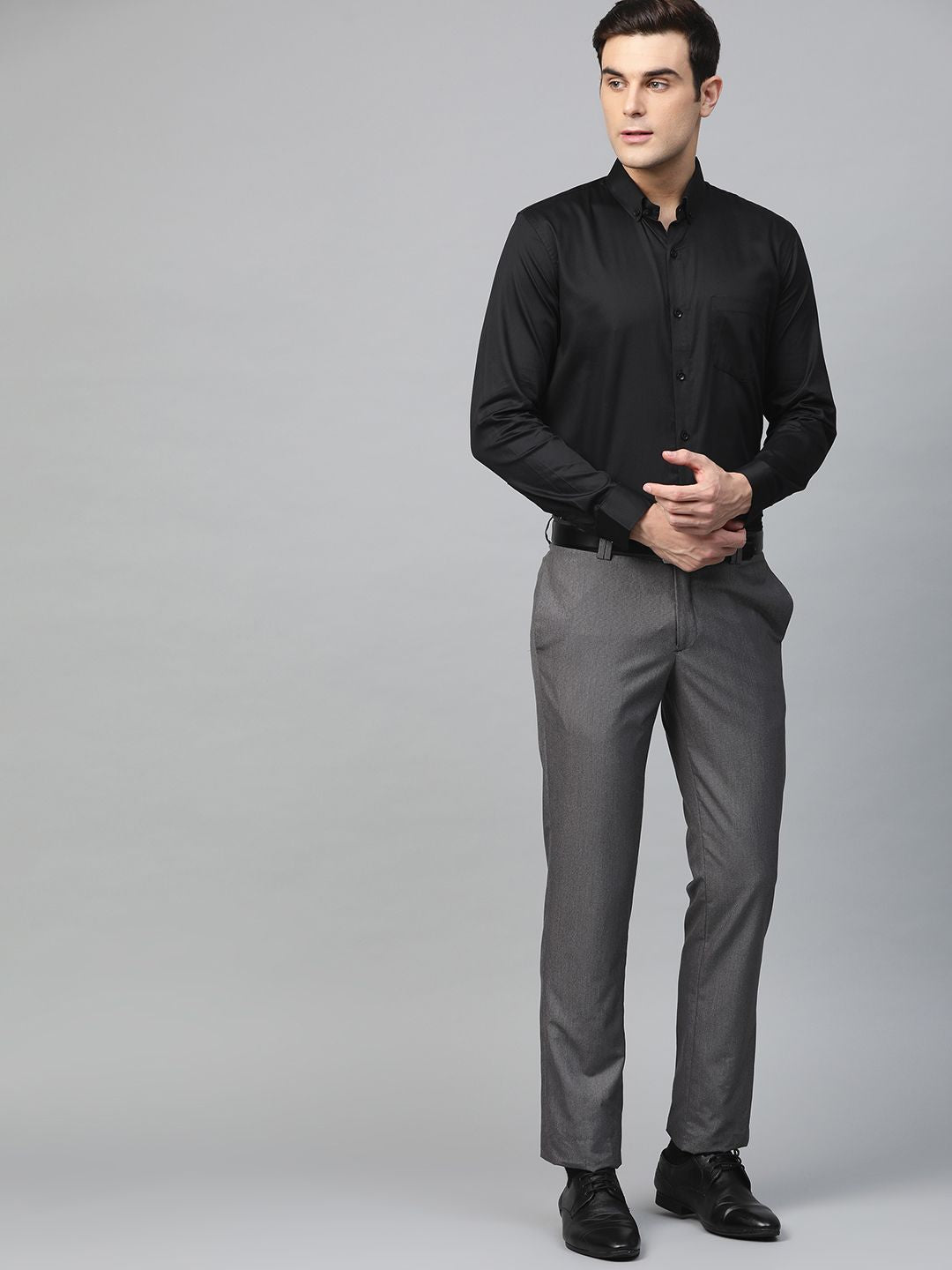 DENNISON Men Black Comfort Regular Fit Solid Formal Shirt