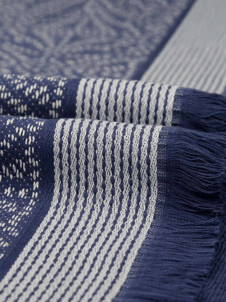 MYTRIDENT Blue & White Ethnic Motifs Printed Cotton 500 GSM Bath Towel