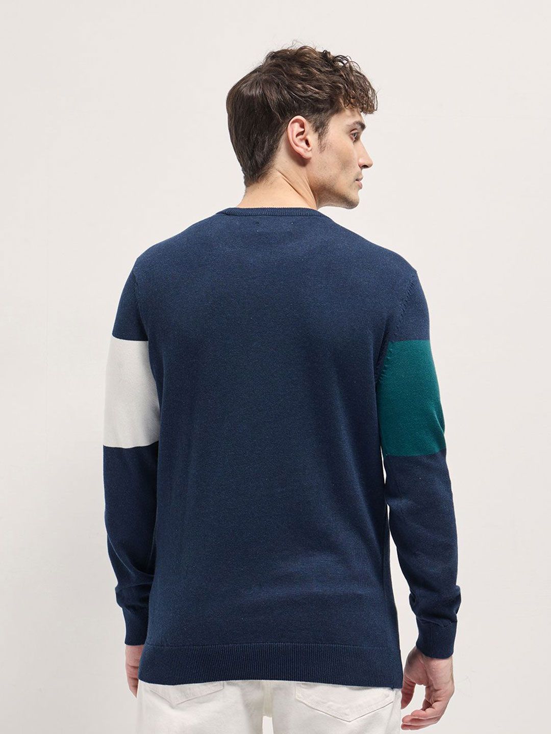 THE BEAR HOUSE Men Colourblocked Slim Fit T-shirt