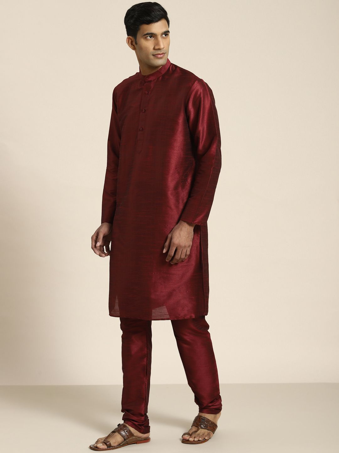 SOJANYA Men Maroon Kurta with Churidar