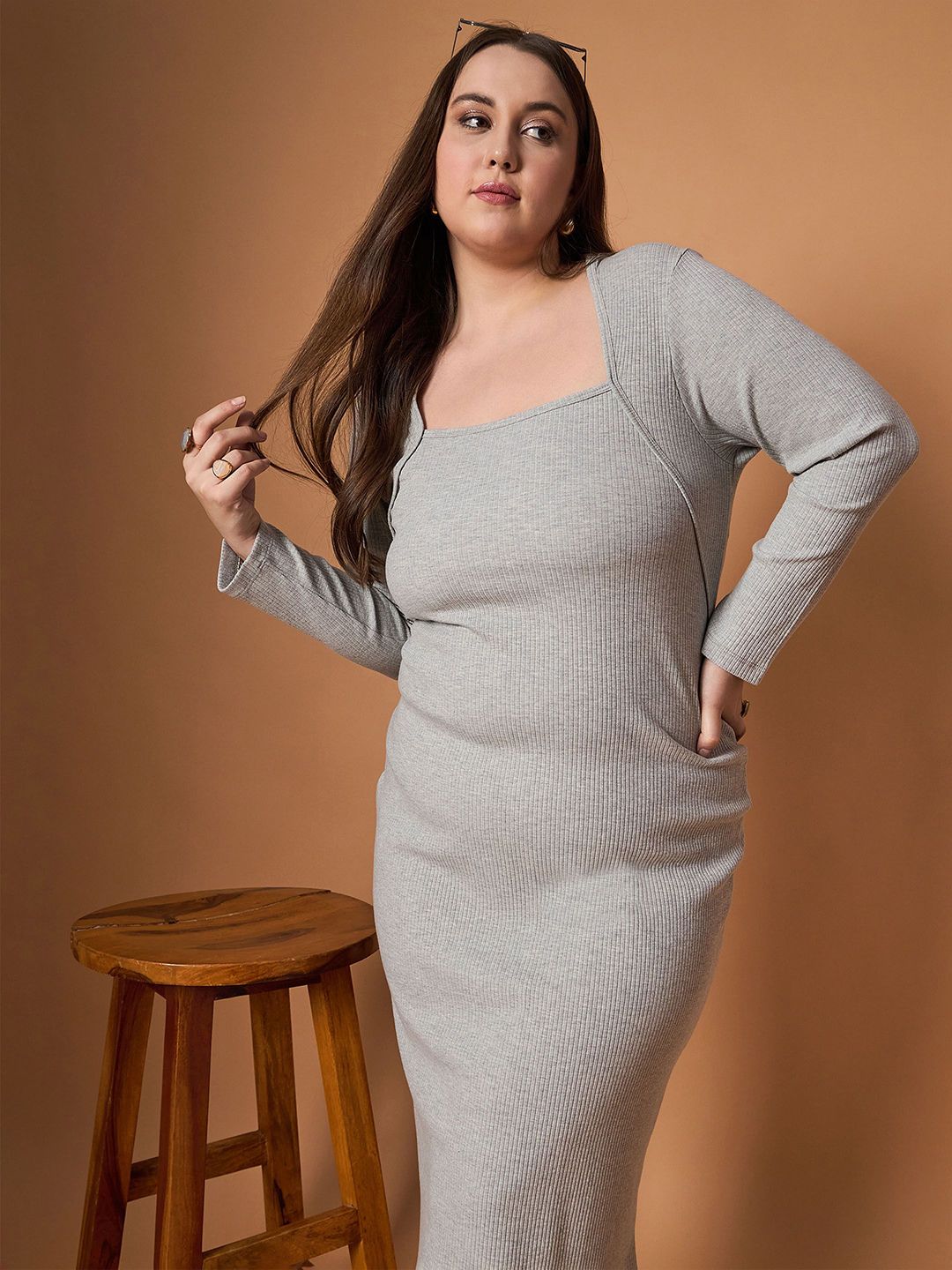 SASSAFRAS Curve Bodycon Midi Dress