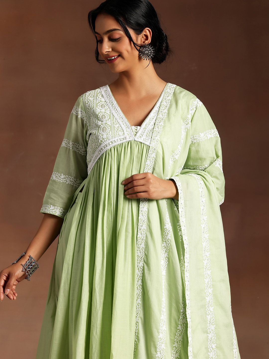 Motif Etnik Libas Tinggi Benang Celah Tinggi Kurta Kapas Murni Dengan Palazzos & Dupatta