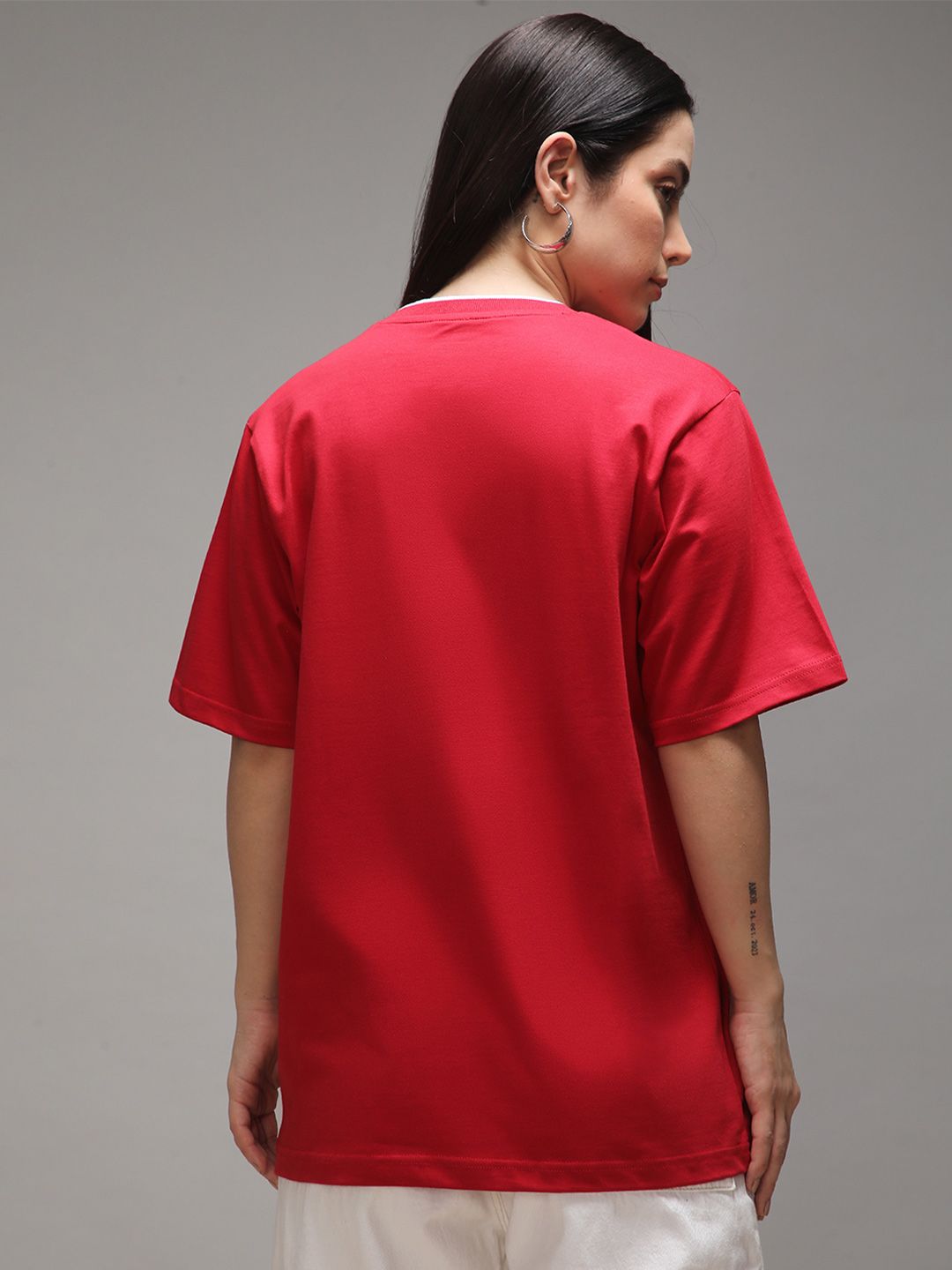 DILLINGER Women Short Sleeve Oversized V-Neck Printed Tshirt