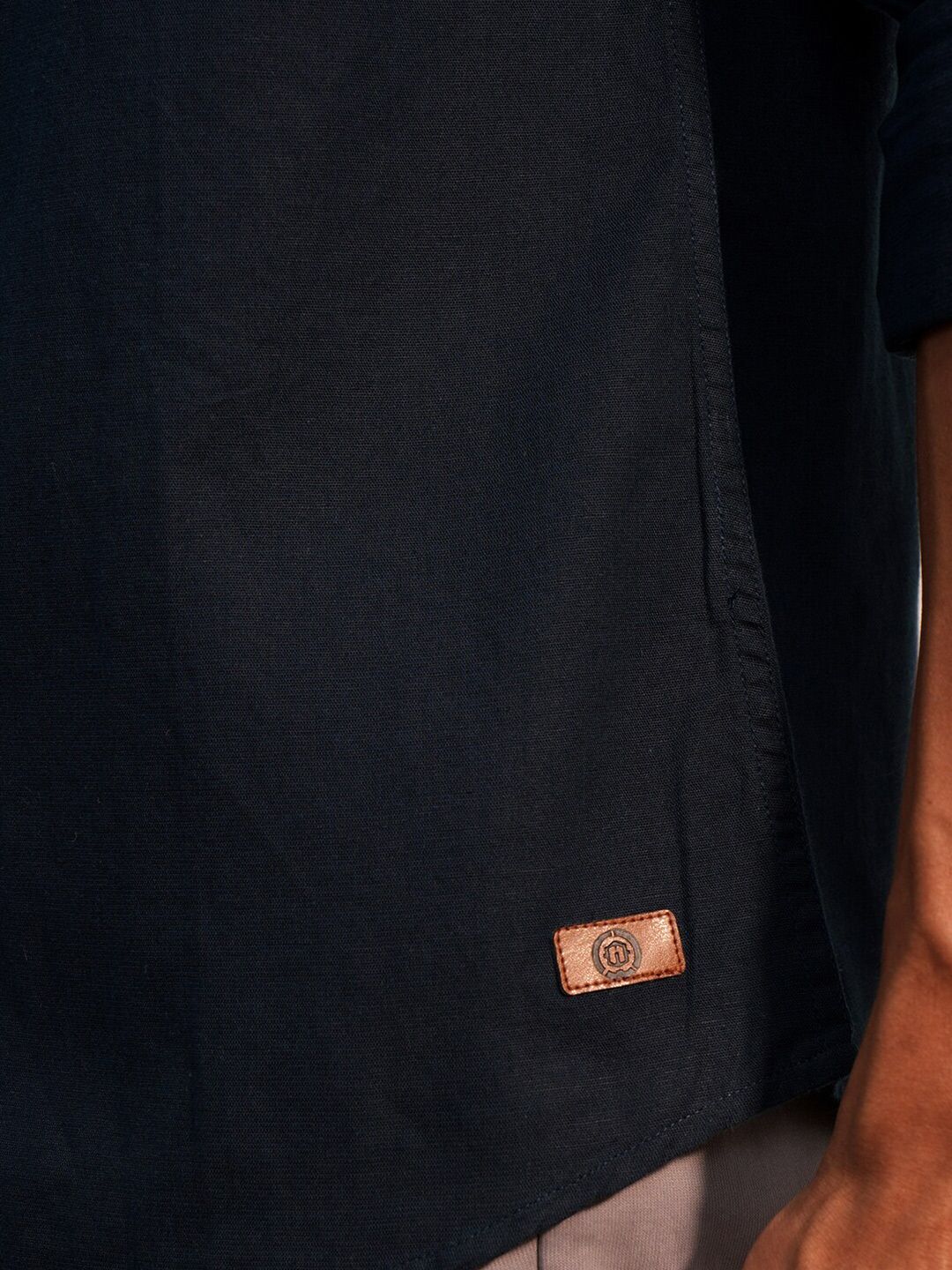 "Locomotive Premium Men Cotton Linen Solid Mandarin Collar Roll-Up Sleeve  Casual Shirt"