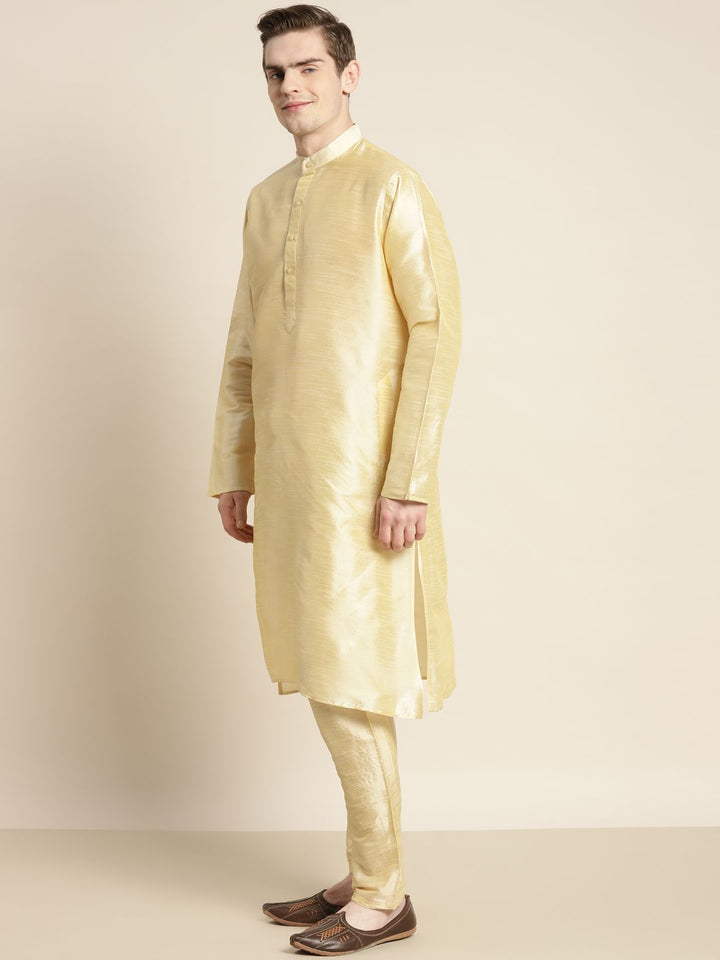 SOJANYA Kurta Motif Etnik Berwarna Emas Lelaki dengan Churidar