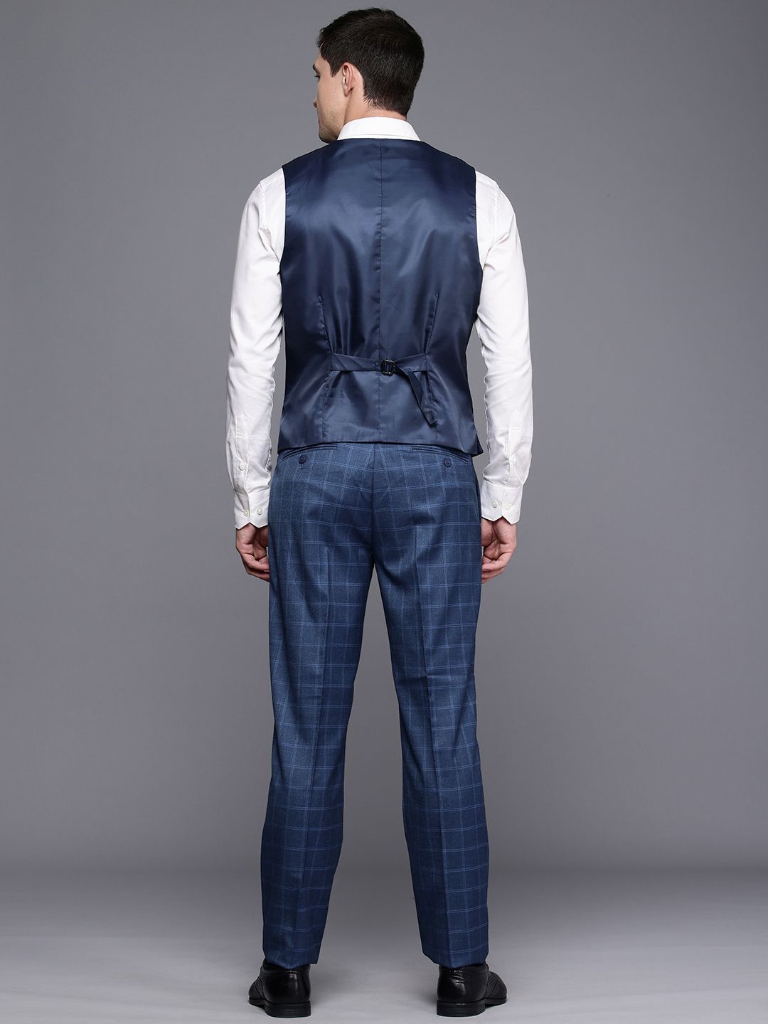 Raymond Contemporary Fit Single Breasted 3-Piece Formal Suit
