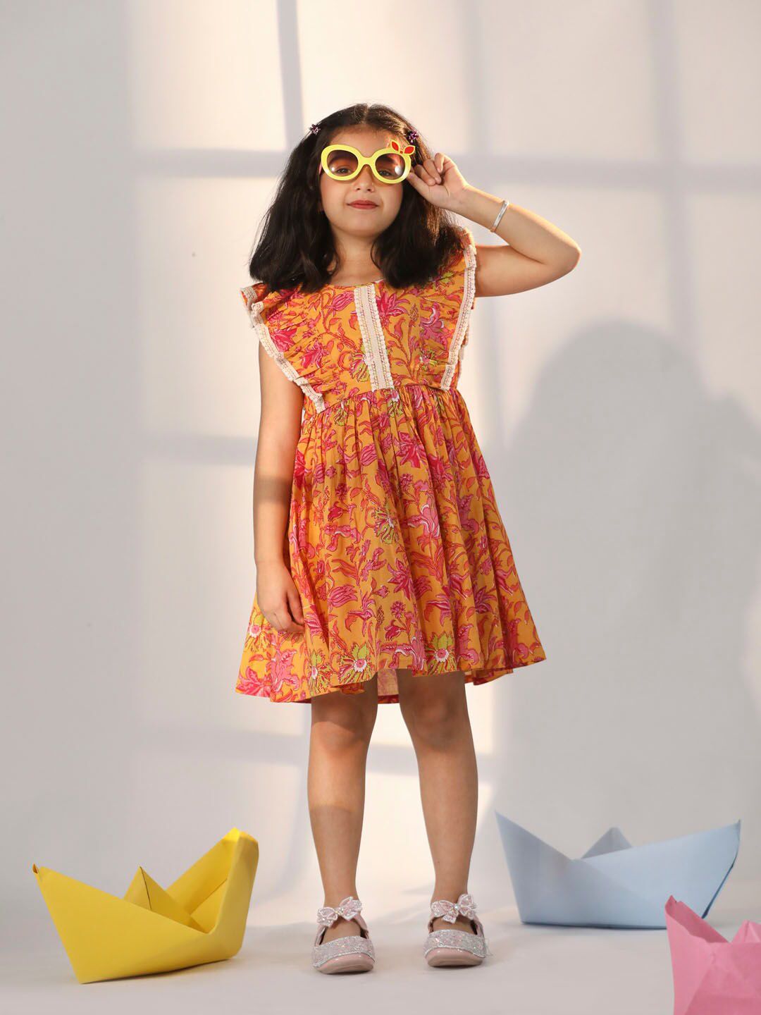 VASTRAMAY Girls Floral Printed Flared Dress